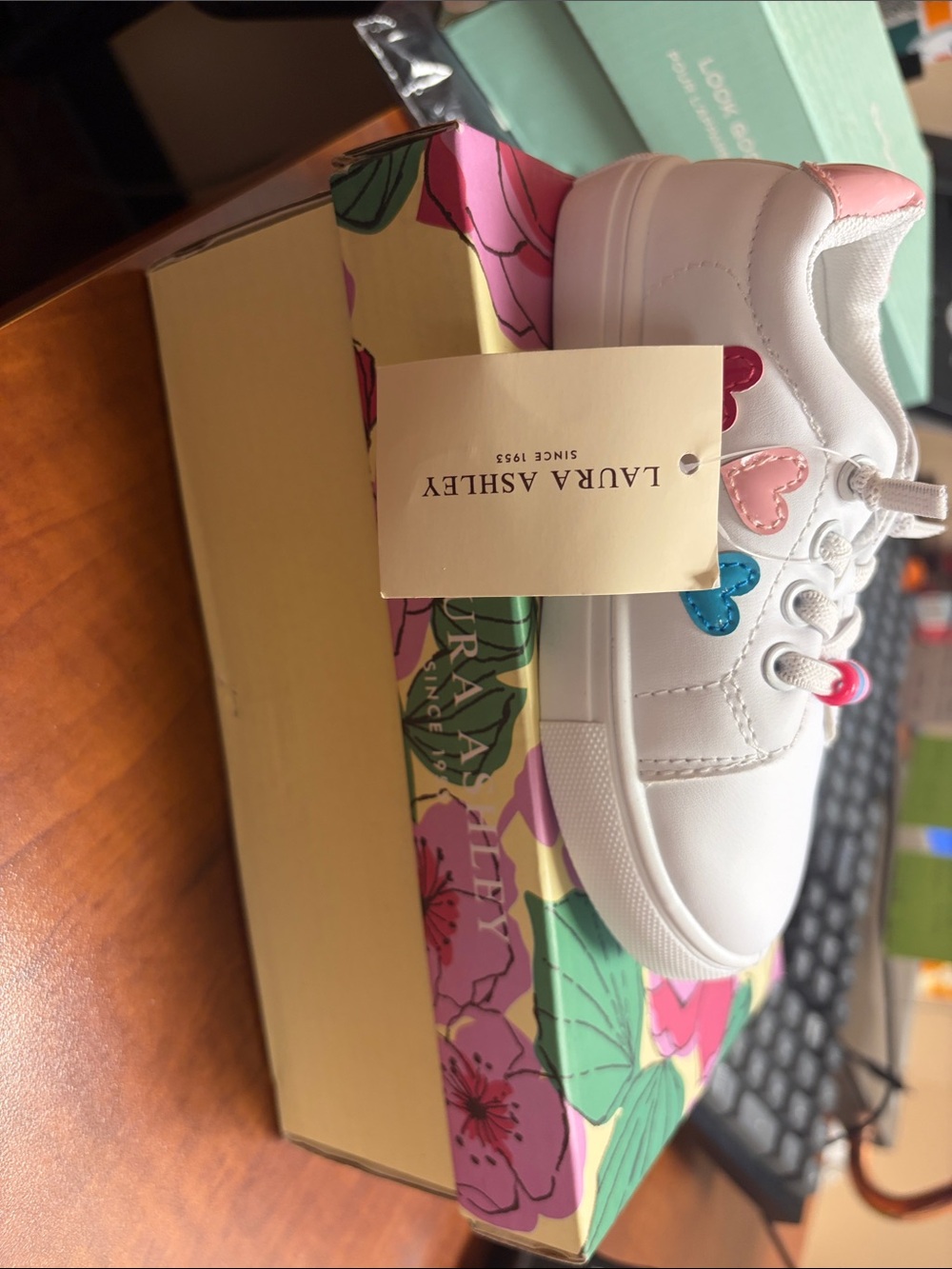 Laura Ashley toddler size 8 girls sneaker